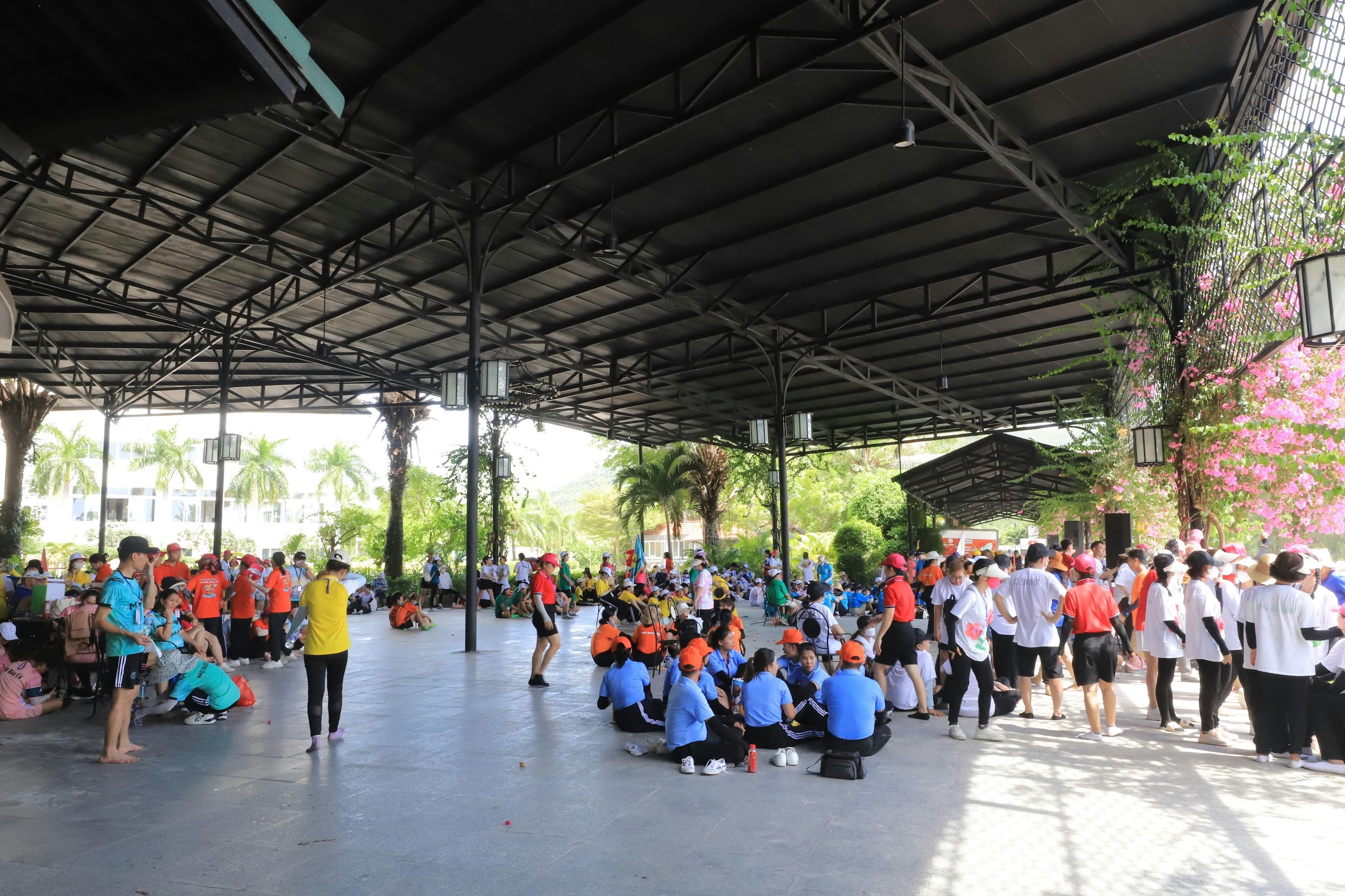 C - House (Bên ngoài)