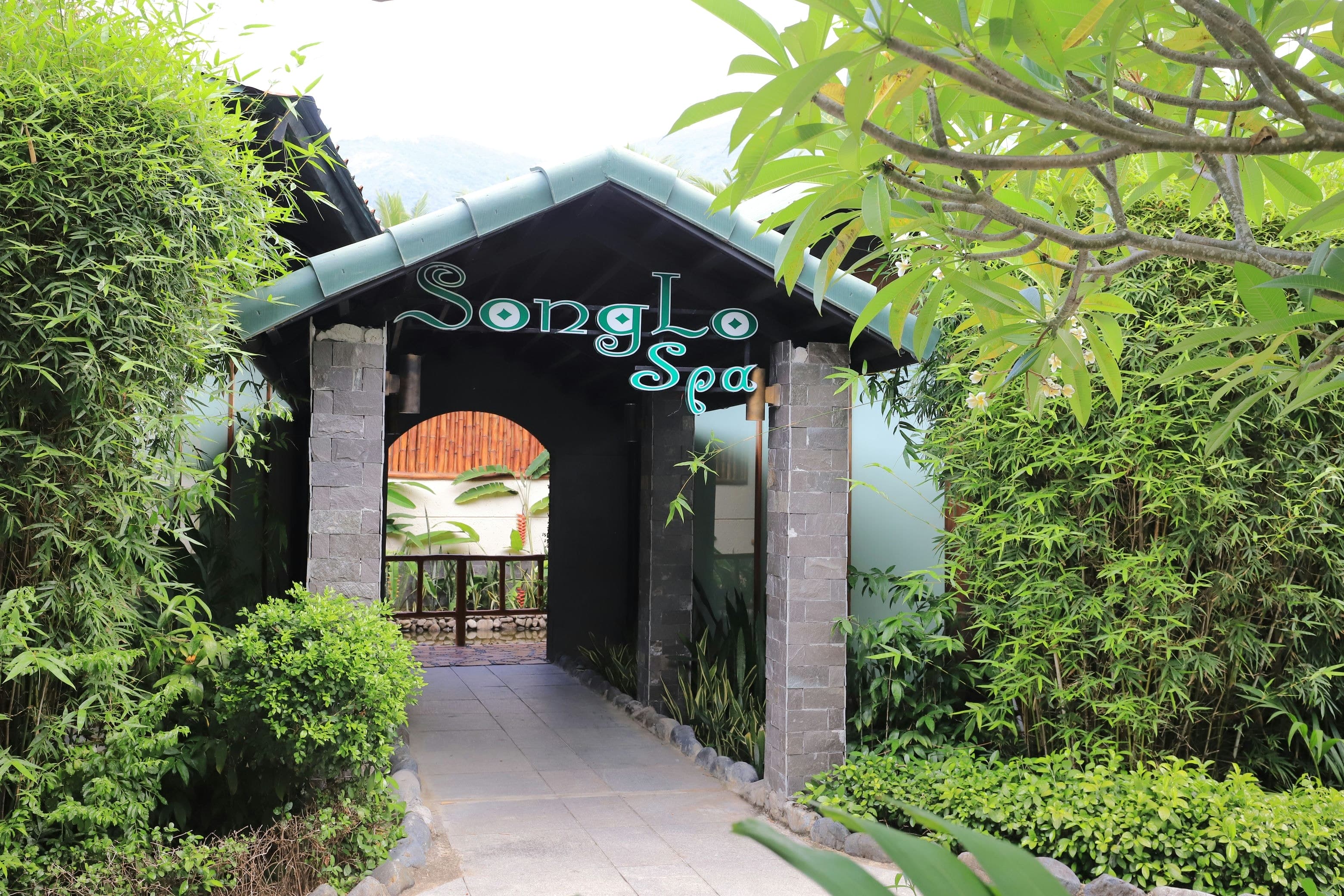 Sông Lô Spa